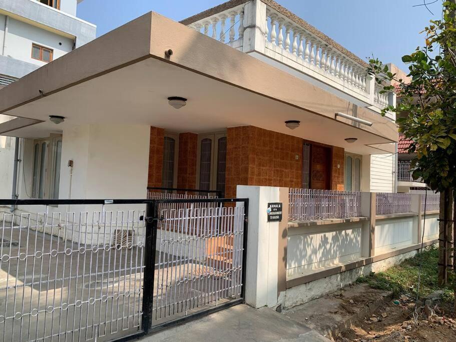 Kamala Holiday Home Mysore Luaran gambar